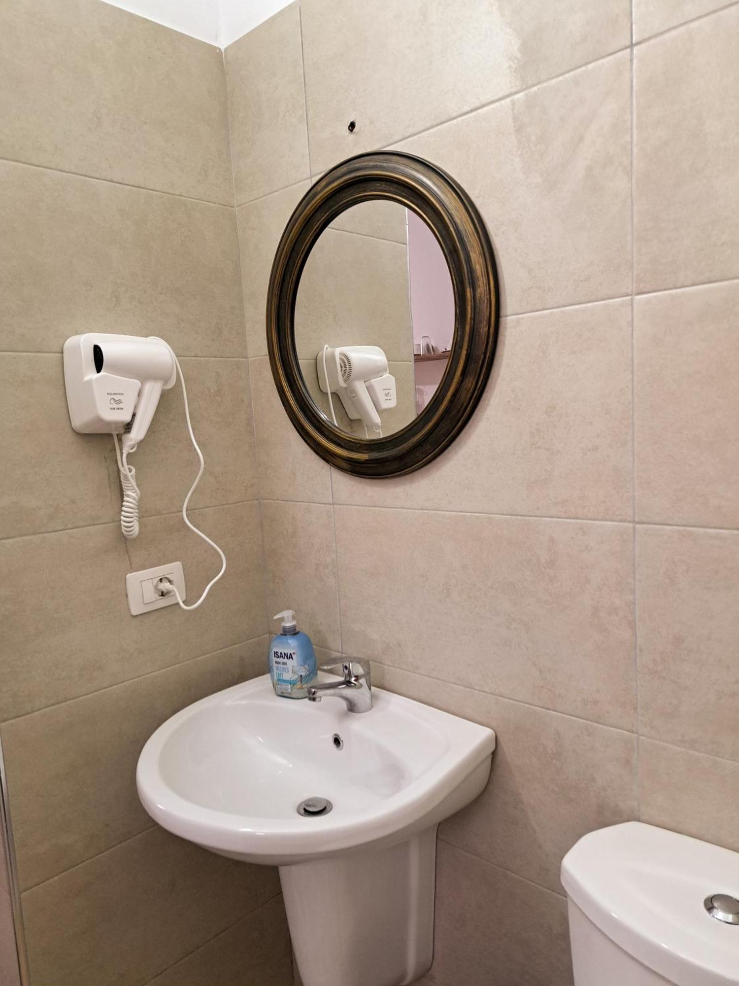 Troi Beach House Vlore Bilik gambar